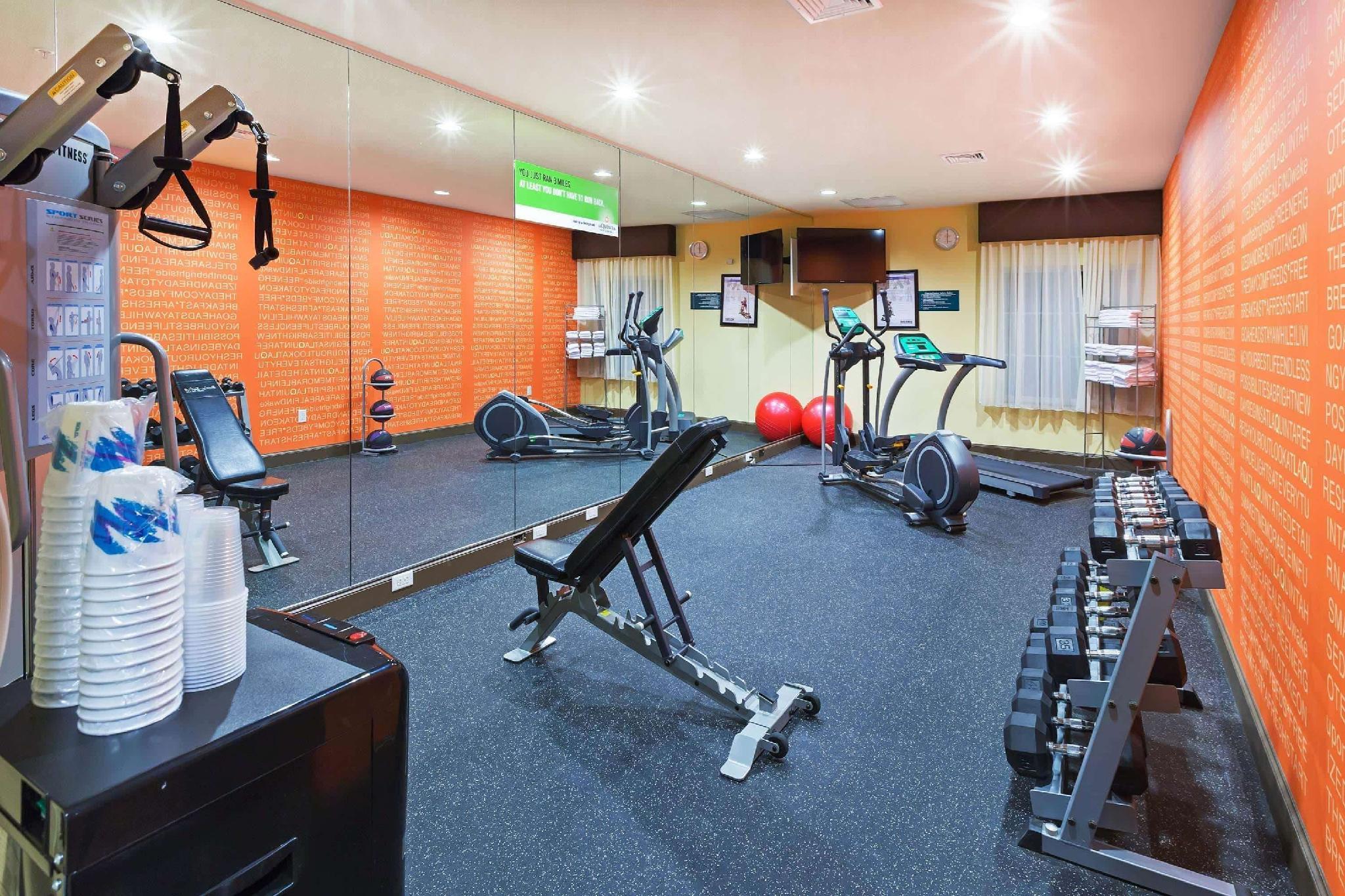 La Quinta By Wyndham אלק סיטי מראה חיצוני תמונה
